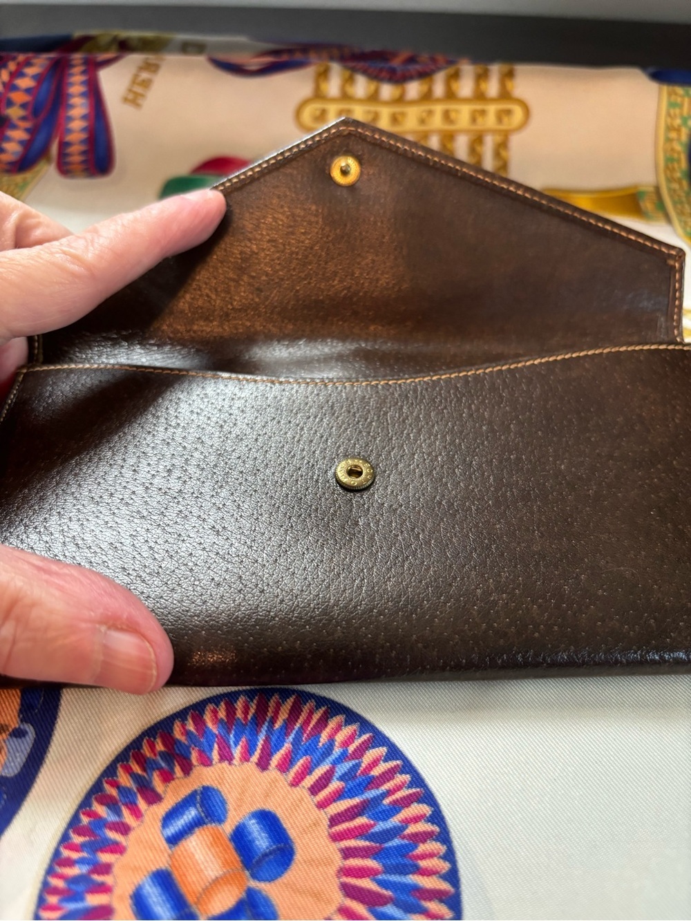Rare Vintage GUCCI Leather Continental Wallet - Teardrop Clasp - Rich Mahogany - Picture 8 of 15